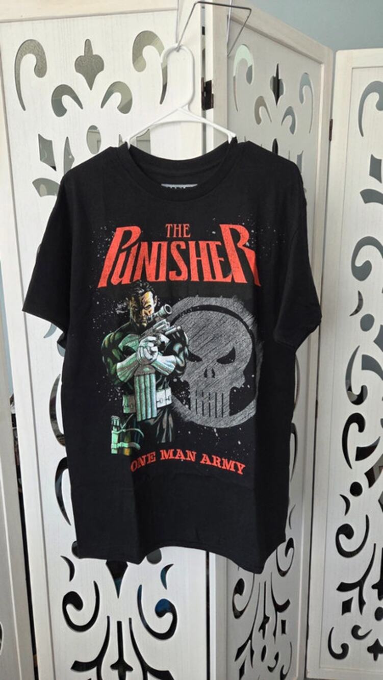 Marvel The Punisher One Man Army Doublesided Large Black Skull Graphic Tee NWOT